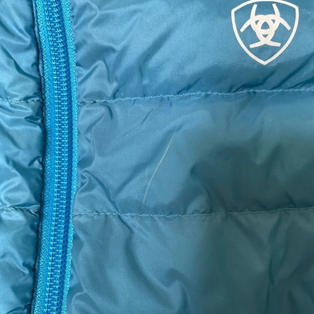 Ariat down vest kids medium blue ideal down warm VGUC